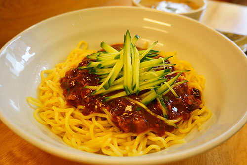 炸酱面Zhajiang mian